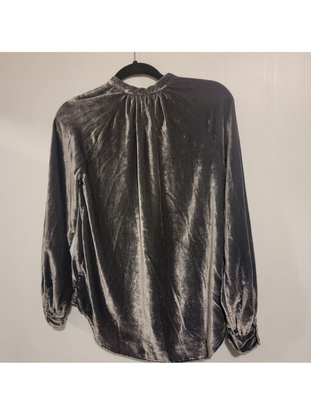 Anthropologie Pilcro Velvet Blouse Silver Gray XS - Picture 6 of 13